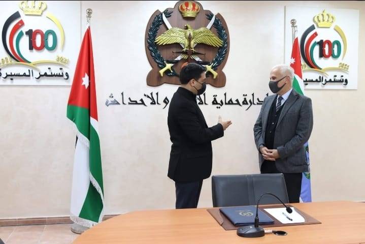 لجنة انتخابات مادبا تجري  تجربه حيه للتسجيل بجميع مراحله 