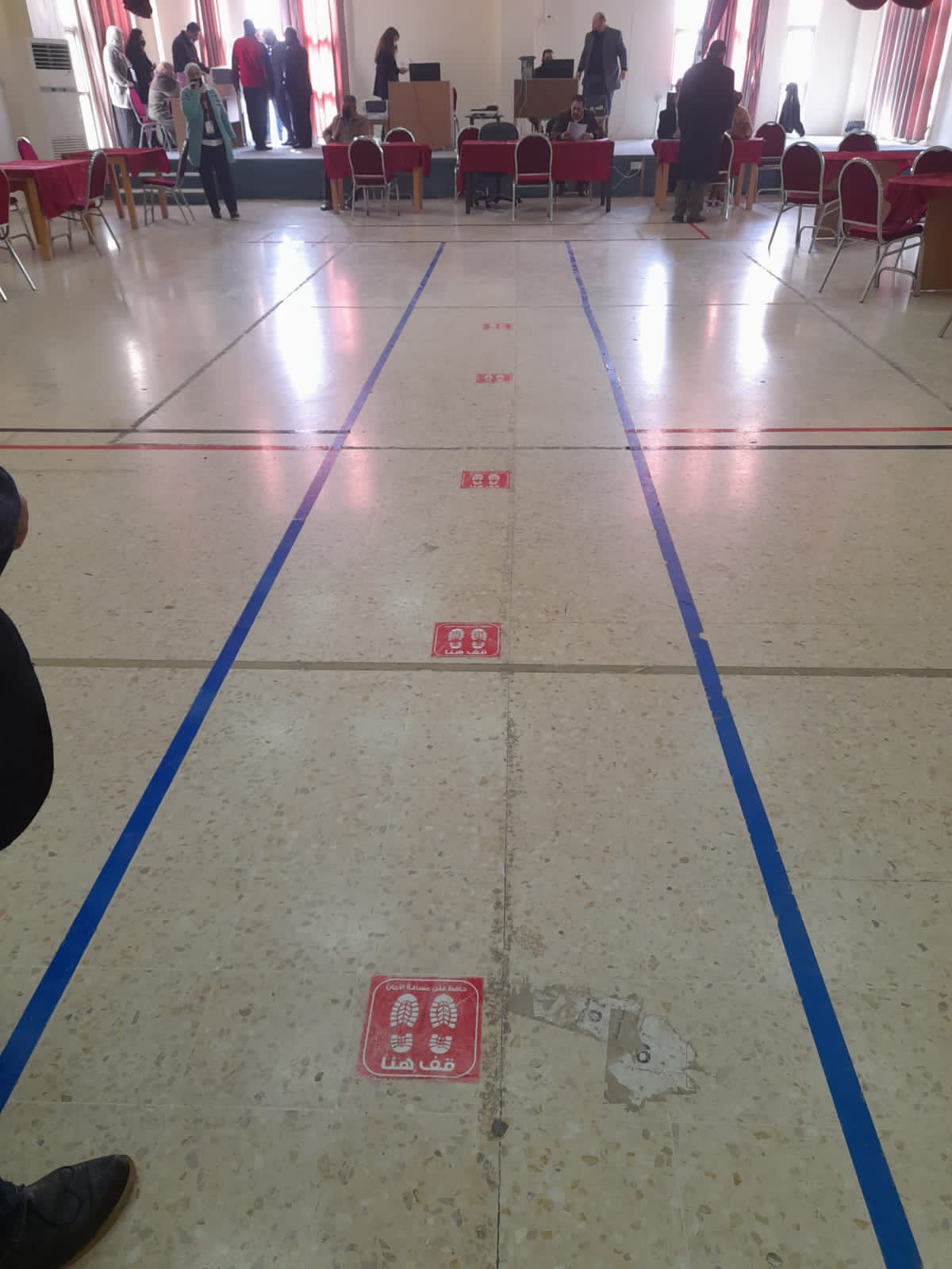 لجنة انتخابات مادبا تجري  تجربه حيه للتسجيل بجميع مراحله 