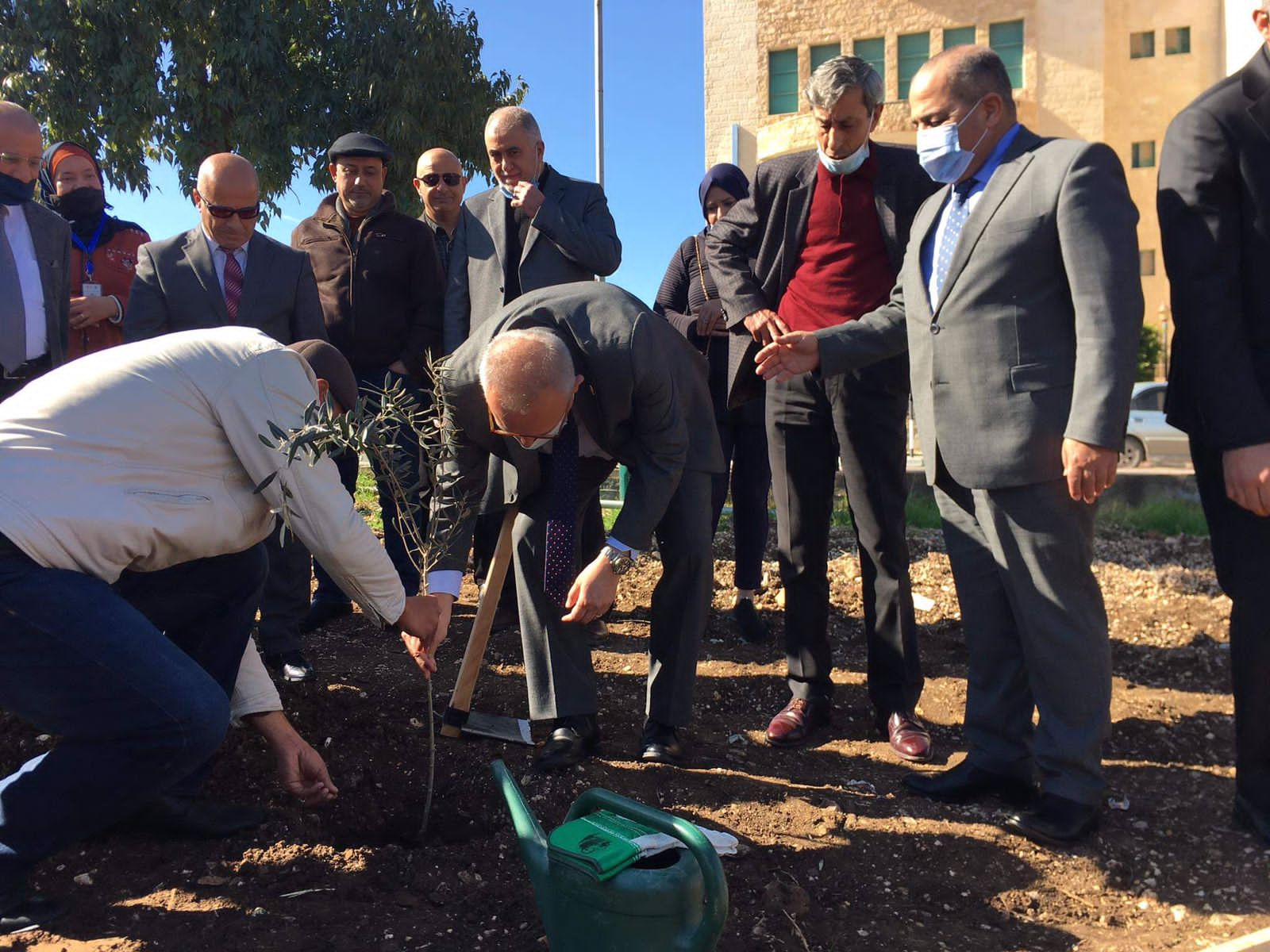 محافظ إربد يرعى احتفال اليرموك بيوم الشجرة