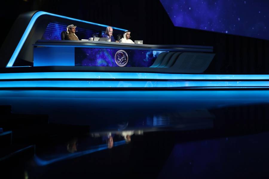 شاعر المليون بأمسيته العاشرة..  يبوح ألقاً وتميزاً من شاطئ الراحة في أبوظبي