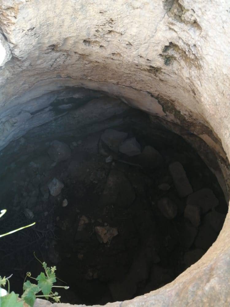 الخنان يقرر إغلاق الابار المهجور والتي تشكل خطر على المواطنين في لواء الكورة