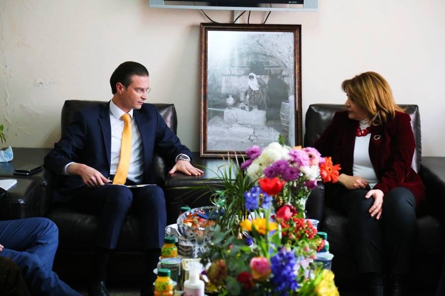 د.التميمي تلتقي مجلس تنظيم قطاع الكهرباء لتعزيز التعاون المشترك