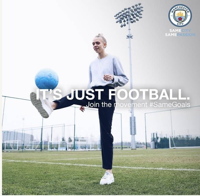 نادي مانشستر سيتي يواصل جهوده في تشجيع الفتيات الصغيرات على ممارسة رياضة كرة القدم