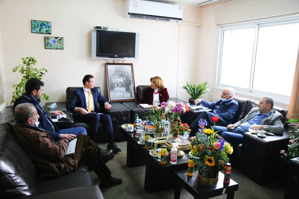 د.التميمي تلتقي مجلس تنظيم قطاع الكهرباء لتعزيز التعاون المشترك