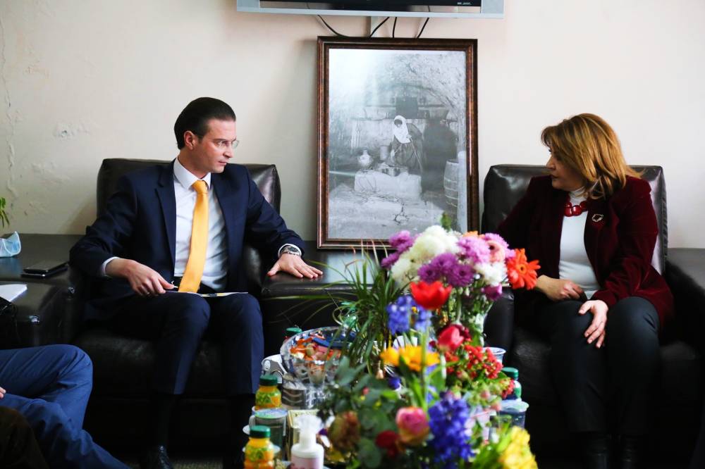 د.التميمي تلتقي مجلس تنظيم قطاع الكهرباء لتعزيز التعاون المشترك