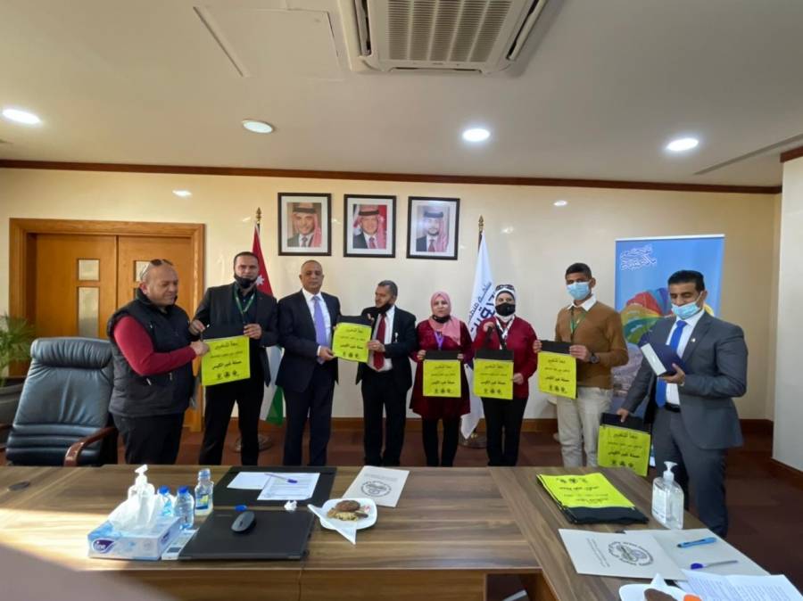 البخيت يطلق حملة غير الكيس الرسمية لجمعية البيئة في العقبة