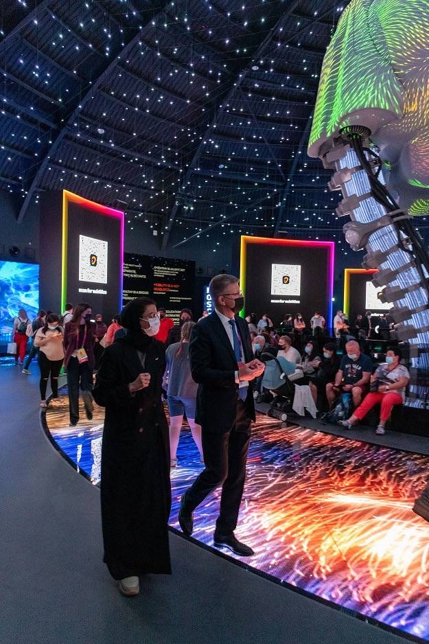 نورة الكعبي تزور جناح روسيا في إكسبو 2020 دبي 