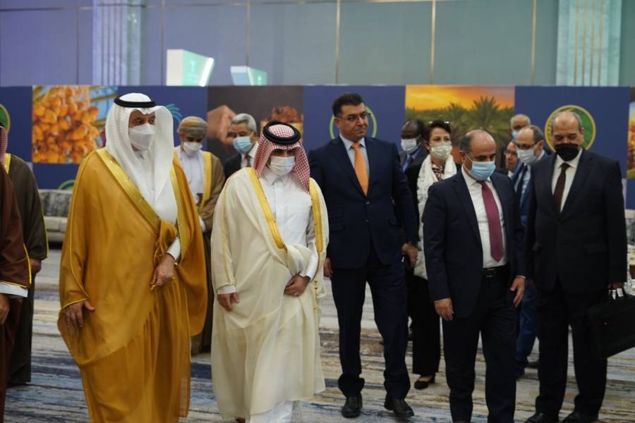 وزير الزراعة يشارك في المؤتمر الوزاري للمجلس الدولي للتمور