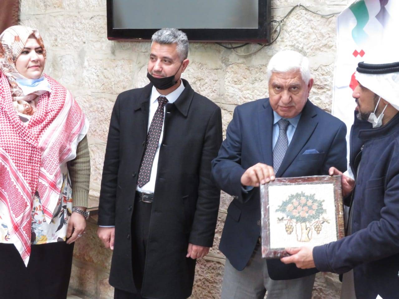 جمعية وسام العطاء تكرم الأيتام وأمهاتهم بمادبا بمناسبة الاعياد الوطنية 