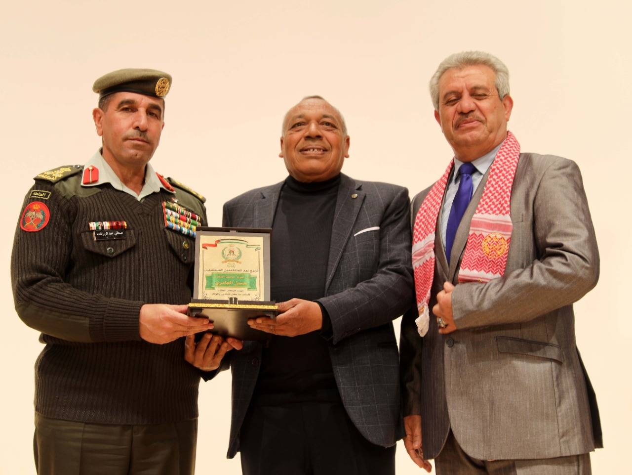  المفتش العام للقوات المسلحة الأردنية يرعى احتفال تجمع إربد للمتقاعدين العسكريين بالمناسبات الوطنية