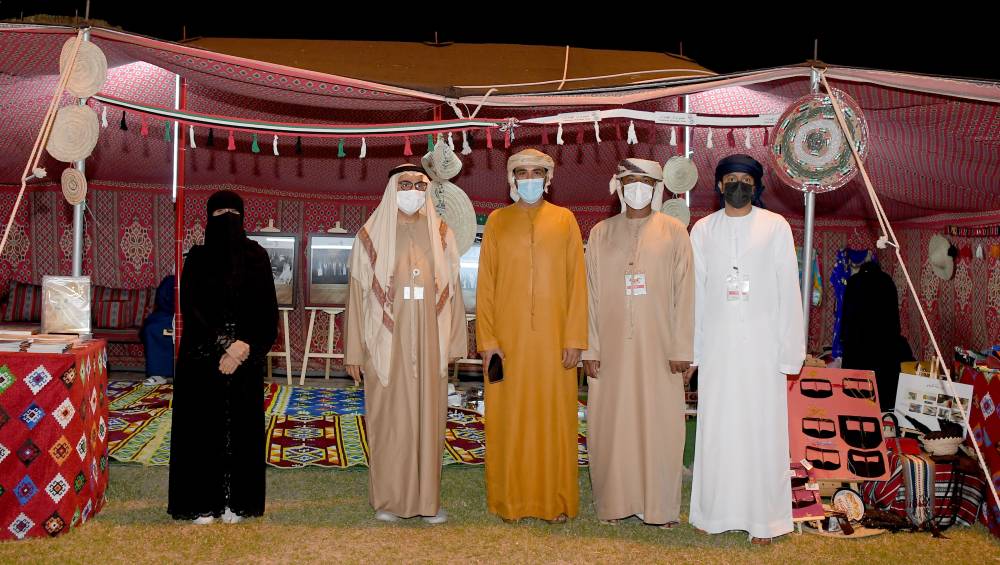 نادي تراث الإمارات يشارك في مهرجان المبزرة بالعين
