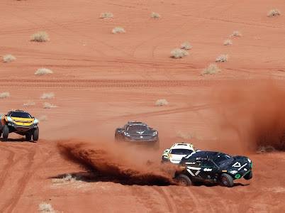 افتتاح مثير لسباق ديزرت أكس بري في نيوم