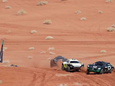 افتتاح مثير لسباق ديزرت أكس بري في نيوم