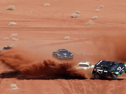 افتتاح مثير لسباق ديزرت أكس بري في نيوم