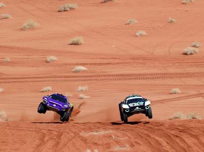 افتتاح مثير لسباق ديزرت أكس بري في نيوم
