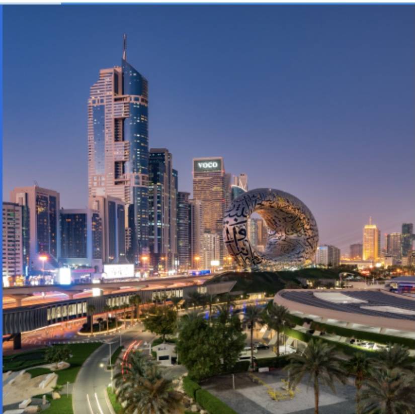 متحف المستقبل وجهة ساحرة تستقطب عدسات المصورين العالميين وعشاق التصوير الفوتوغرافي  ​