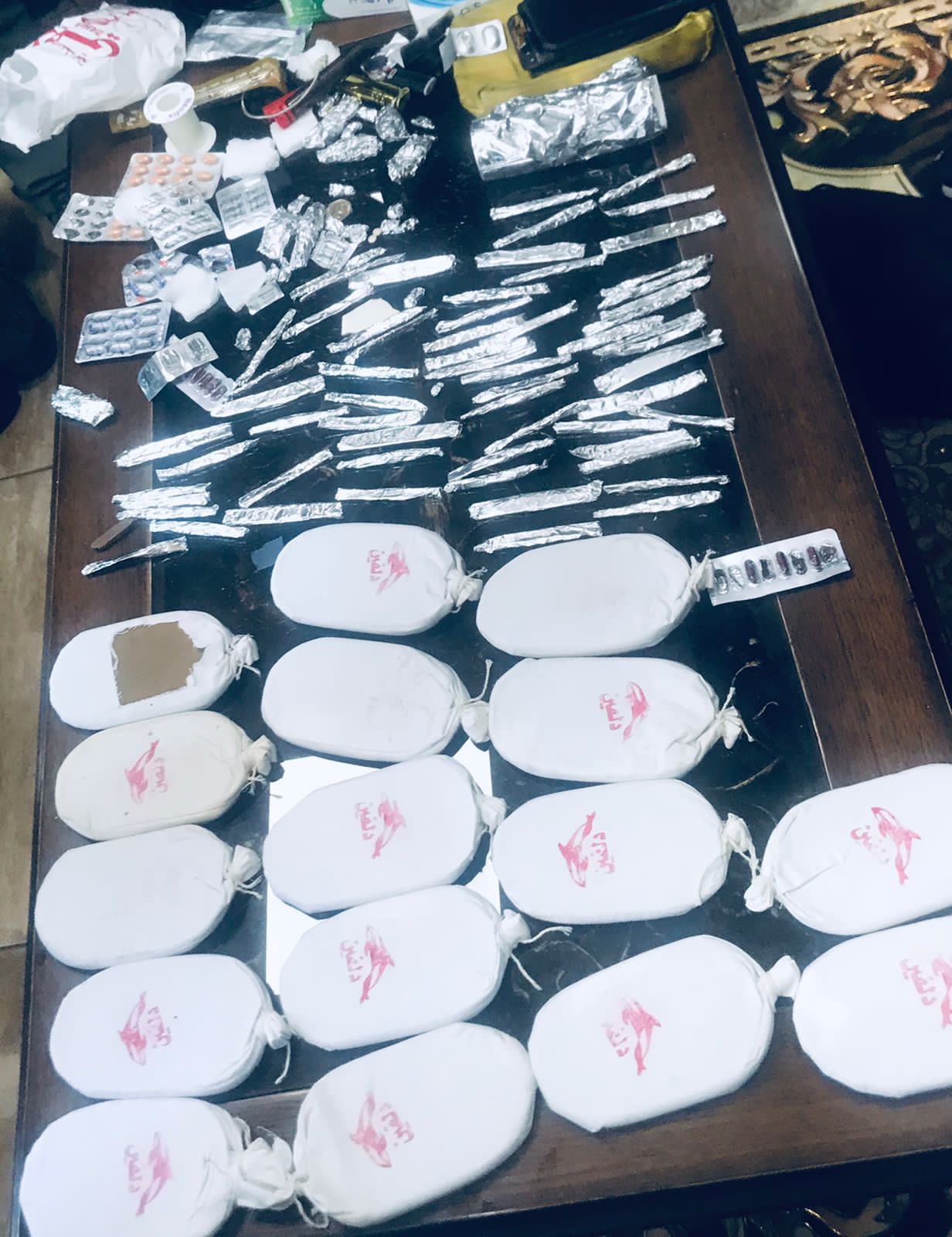 مكافحة المخدرات تتعامل مع ثلاث قضايا للاتجار وترويج المواد المخدرة داخل المملكة 