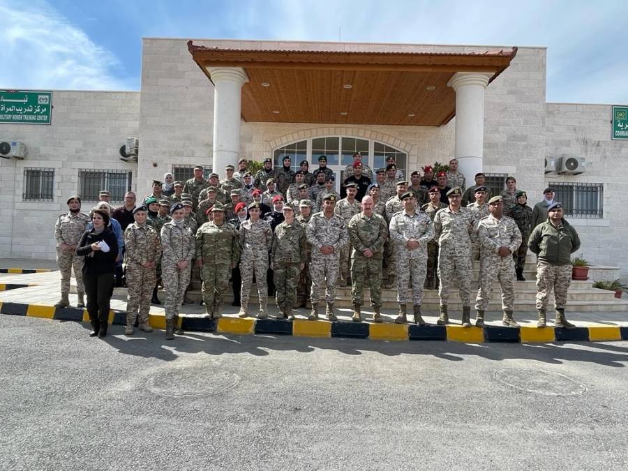 اختتام ورشة عمل في مركز تدريب المرأة العسكرية