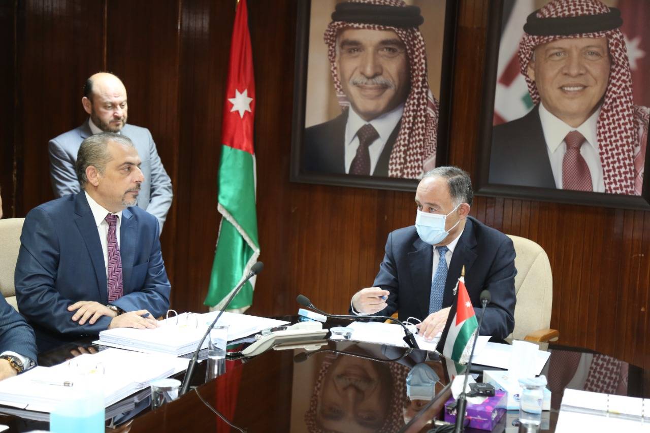 توقيع اتفاقية  تأهيل شبكات عين الباشا بقيمة (5.8) مليون دينار 