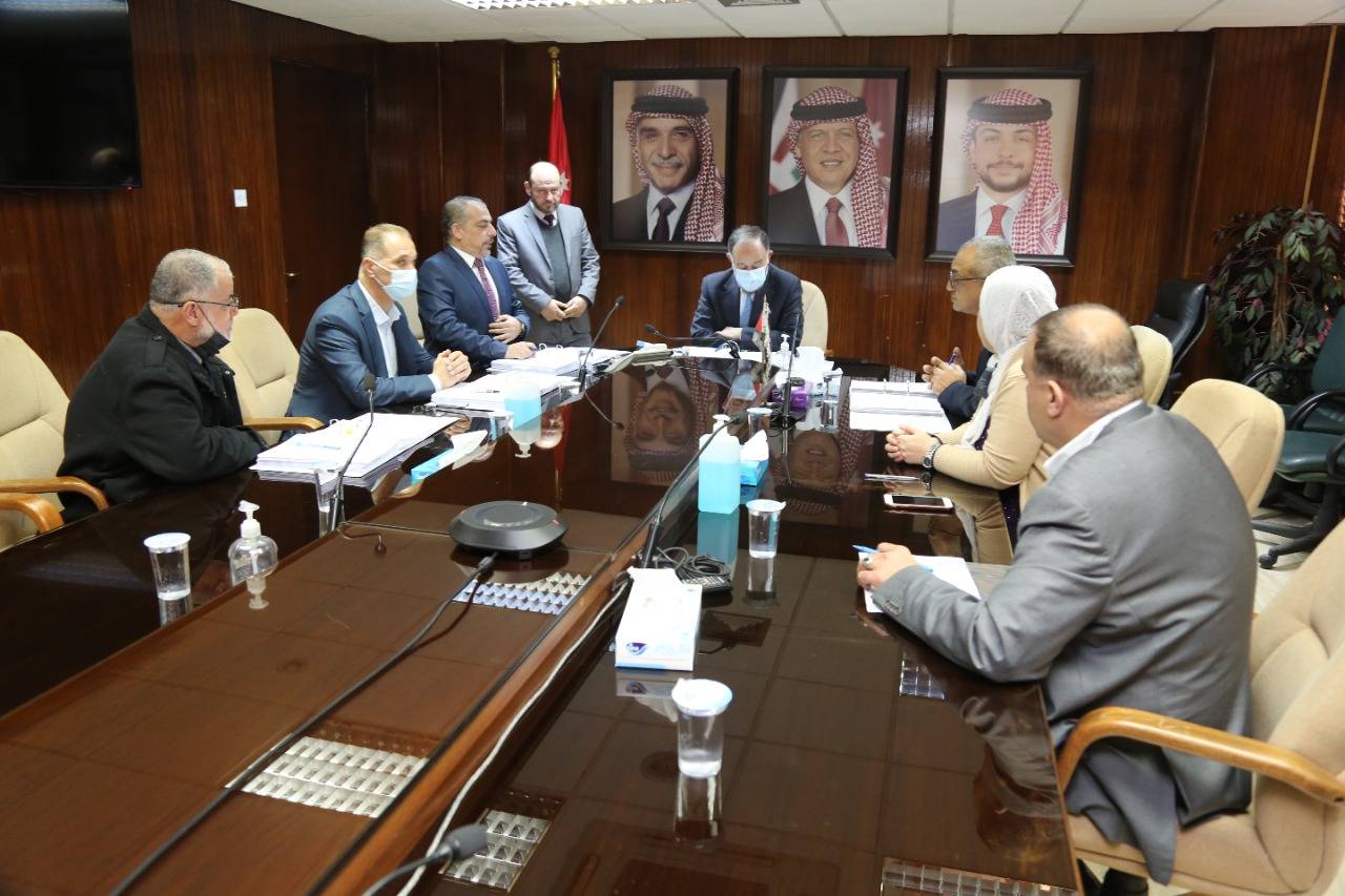 توقيع اتفاقية  تأهيل شبكات عين الباشا بقيمة (5.8) مليون دينار 