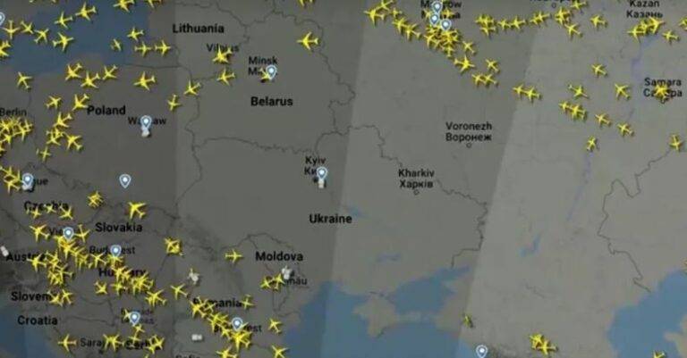 تحذير للطائرات من التحليق فوق أوكرانيا وصورة للأجواء الخالية