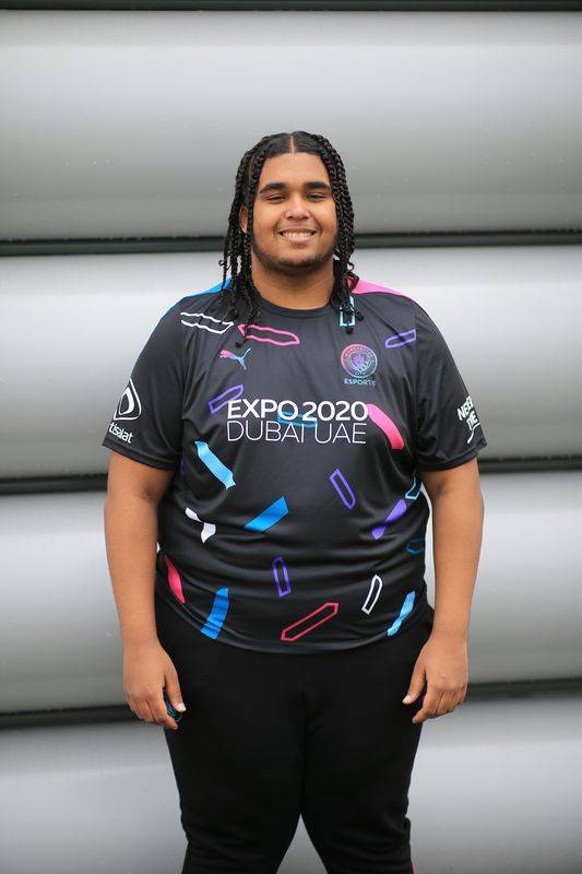 لاعبا فريق مانشستر سيتي للرياضات الإلكترونية يعبران عن انبهارهما بمستوى المشاركين في تصفيات كأس مانشستر سيتي للرياضات الالكترونية في الإمارات