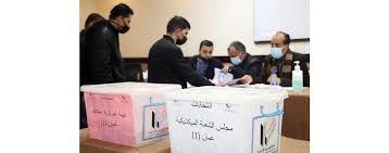 2966 مقترعا حتى الثانية ظهرا في انتخابات شعب المهندسين