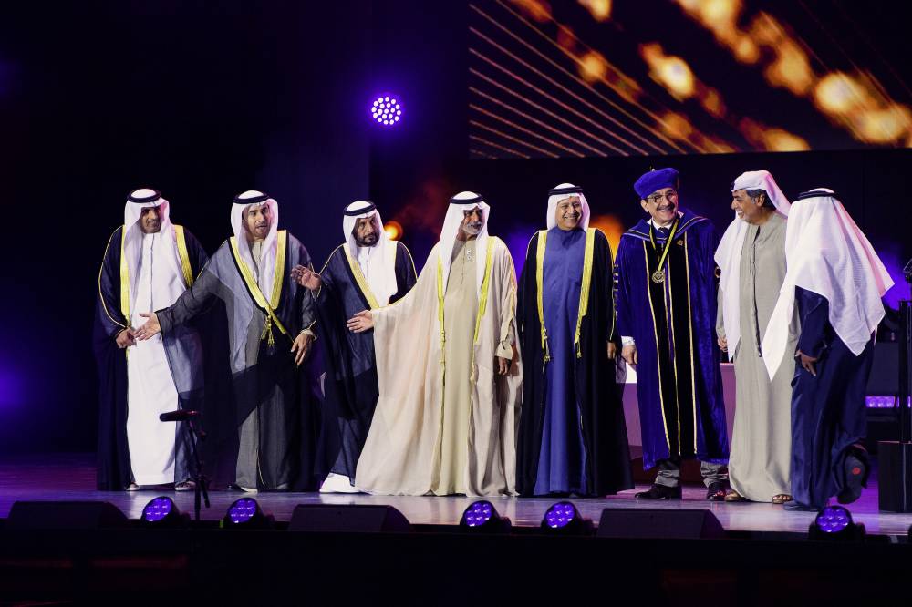 الجامعة  الأمريكية في الإمارات تنظم احتفالية استثنائية لتخريج ثلاث دفعات طلابية في إكسبو 2020 دبي  