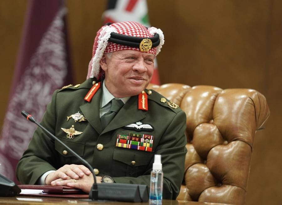 الملك  وولي العهد يزوران القيادة العامة للقوات المسلحة الأردنية – الجیش العربي