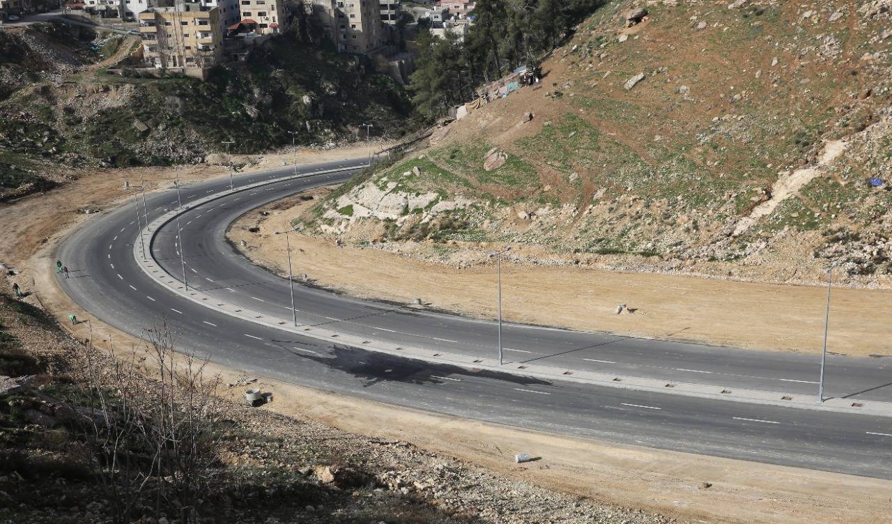 الشواربة يفتتح شارع الرسالة