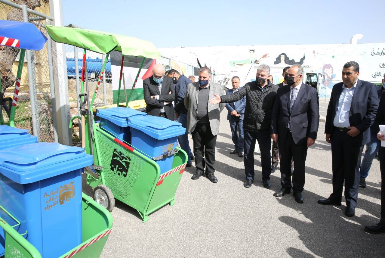 الشواربة يفتتح شارع الرسالة