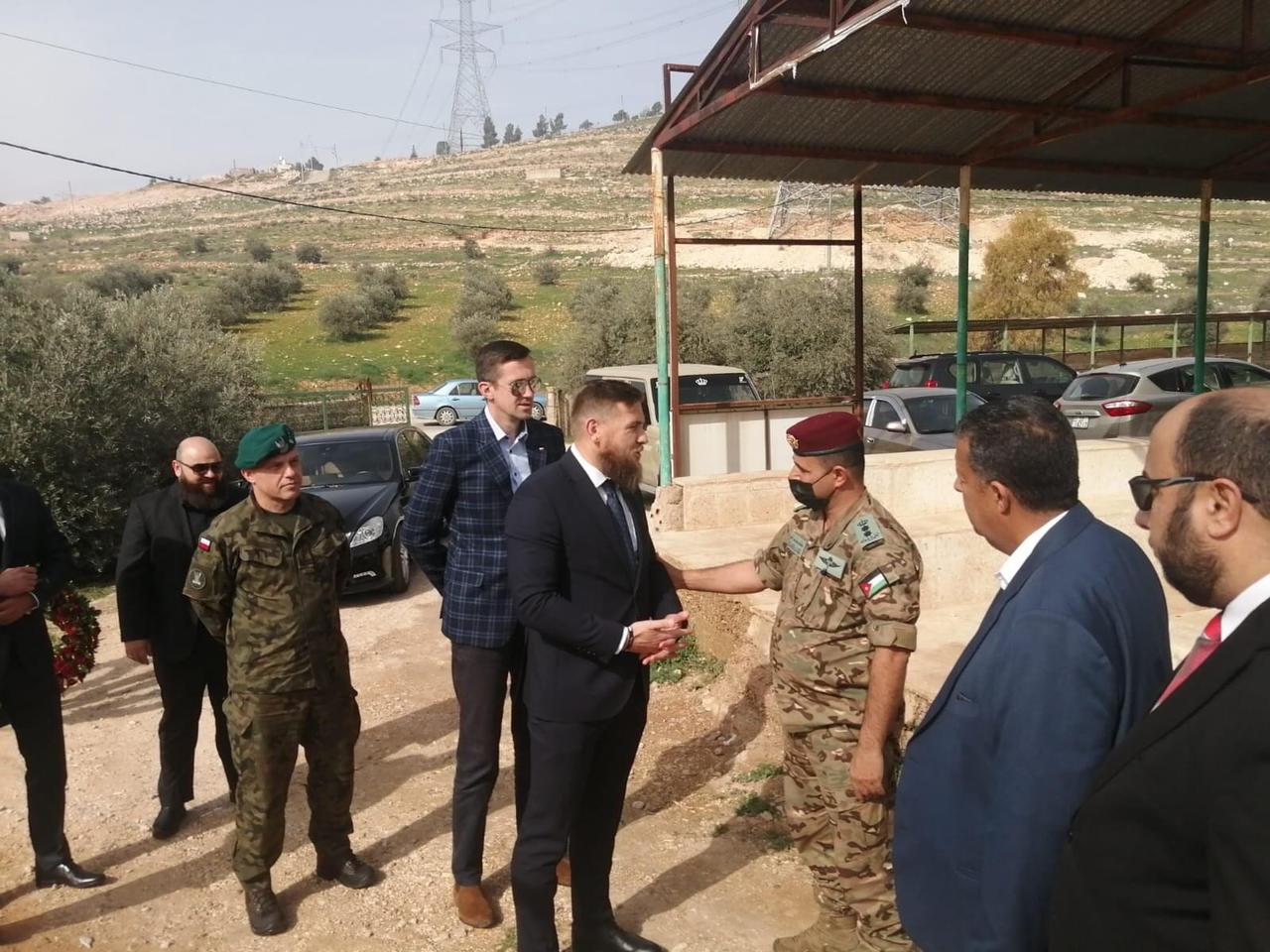 في الذكرى السادسة لإستشهاد البطل الرائد راشد الزيود ... سفير بولندا يستذكر المناسبة بالفخر والاعتزاز 