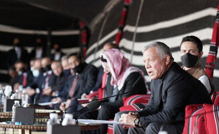 الملك من معان يوجه للاستعجال بالمشاريع الرأسمالية