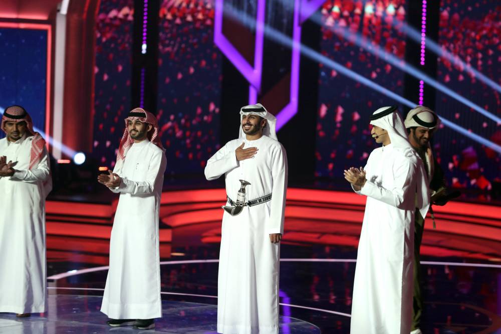 شاعر المليون بحلقته الثالثة عشرة.. إثارة وتشويق تملأ مسرح شاطئ الراحة بأبوظبي