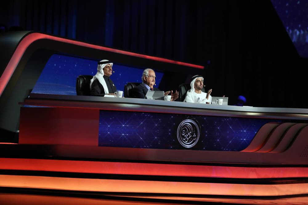 شاعر المليون بحلقته الثالثة عشرة.. إثارة وتشويق تملأ مسرح شاطئ الراحة بأبوظبي