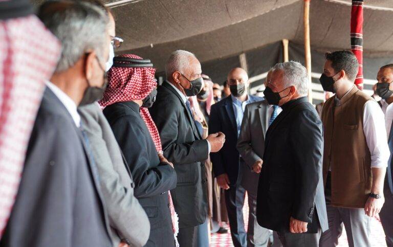 الملك من معان يوجه للاستعجال بالمشاريع الرأسمالية