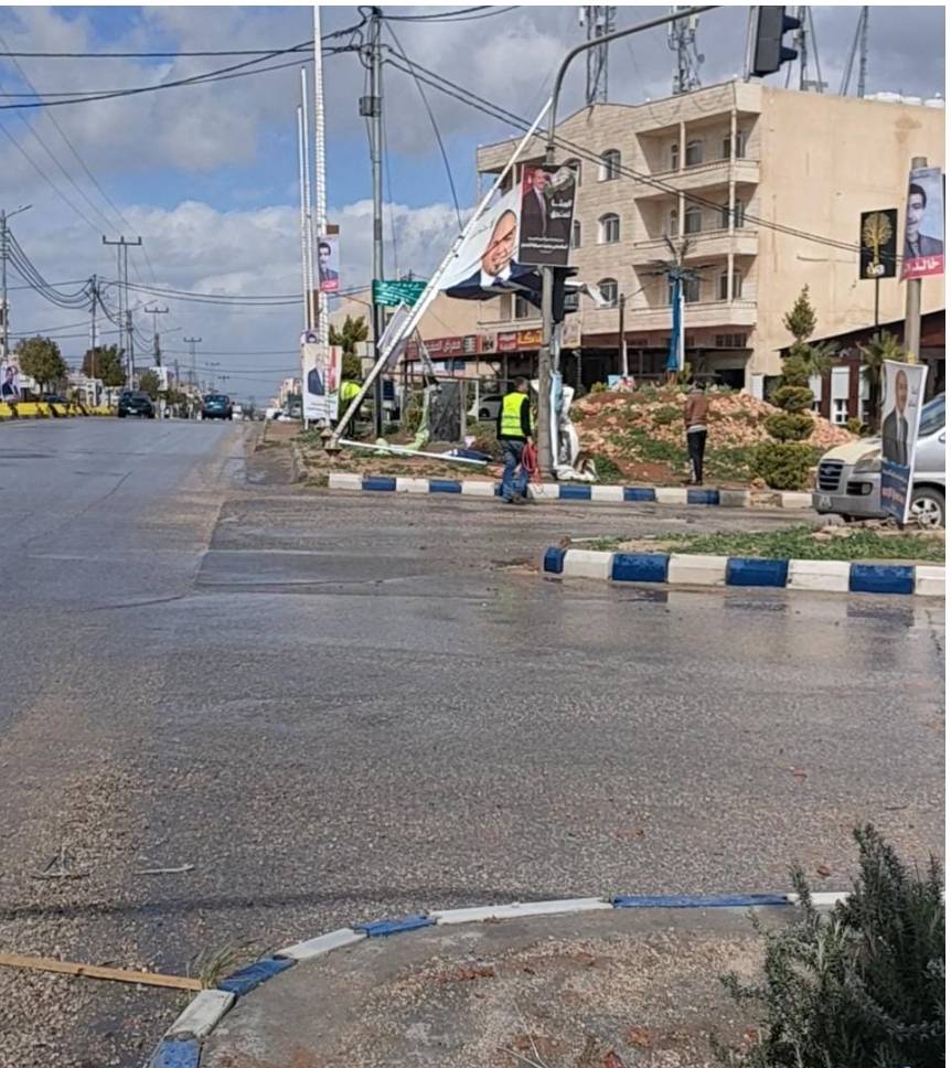 كهرباء اربد تنفي سقوط اي اعمدة كهربائية في مدينة الرمثا