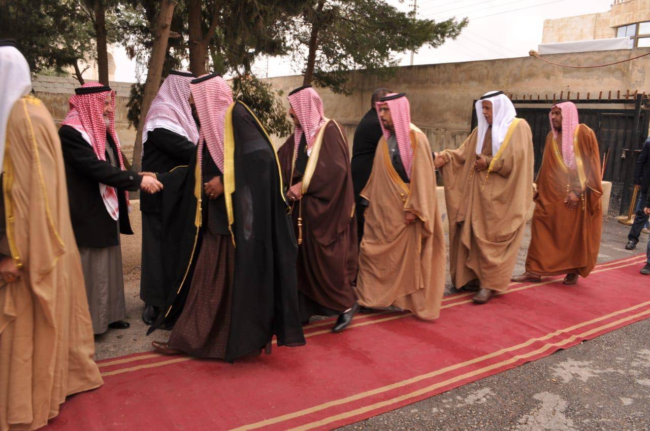 صدام محمود ابوالجود يولم بمناسبة المولود الجديد كنان 