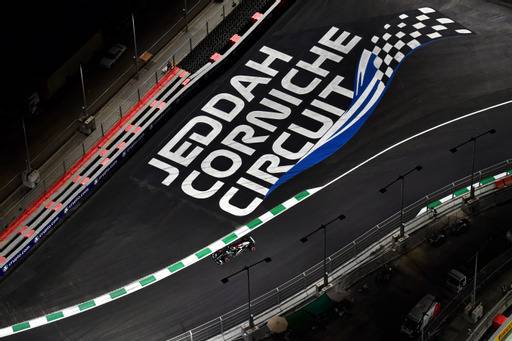 الحلبة الفائزة: القصة وراء حلبة الفورمولا 1 في السعودية التي حطمت الأرقام القياسية