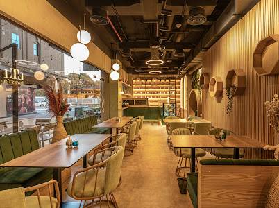 مقهى LEVELS TEA يفتتح أبوابه في دبي