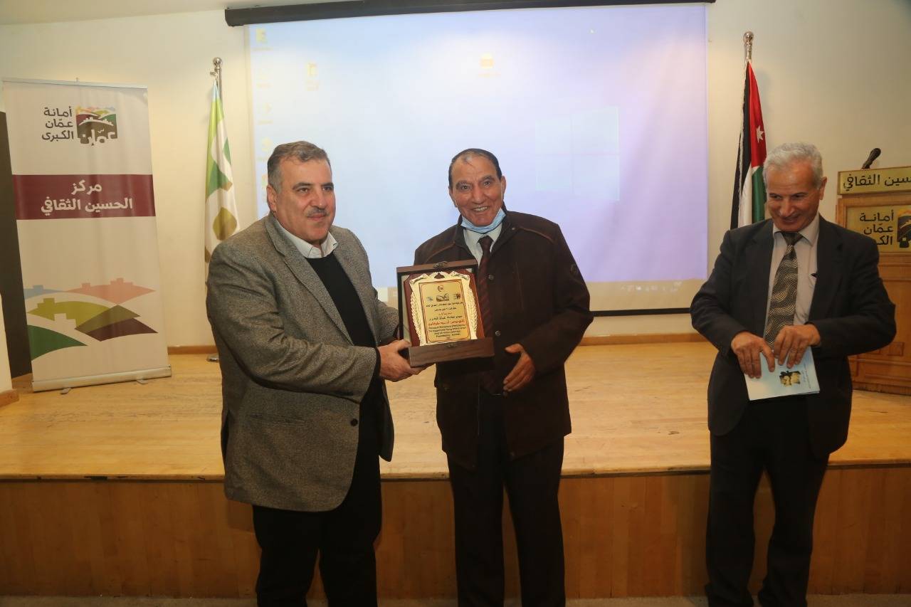 الاعلان عن اكتشاف الساعات الفلكية الشمسية في عمان
