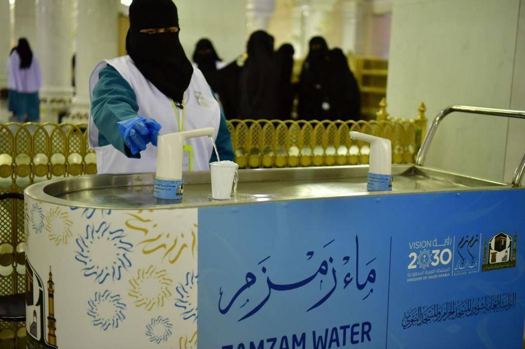 السديس : هذا زمن تمكين المرأة ..  تعظيم  غير مسبوق وتعضيد تأريخي  . زيادة الإنتاجية وحوكمة الاداء