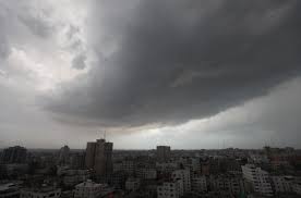 منخفض جوي مصحوب بكتلة هوائية وانخفاض على الحرارة الخميس