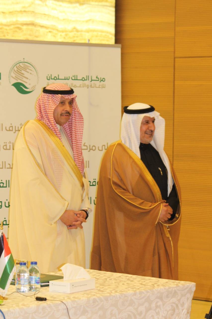 الربيعة أن المملكة العربية السعودية قيادة وشعبا تؤمن بأهمية الدور النبيل الذي تقوم به الأردن باحتضان اللاجئين السوريين