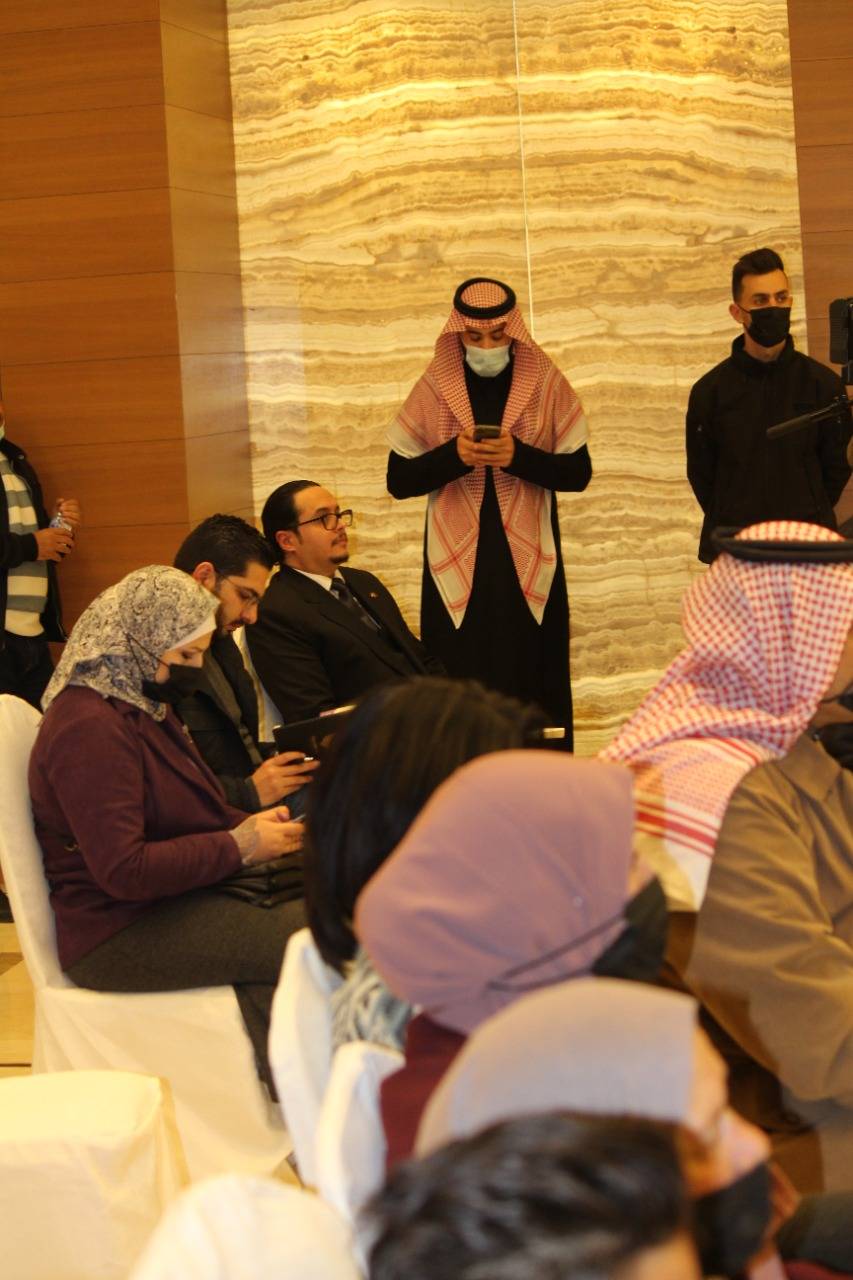 الربيعة أن المملكة العربية السعودية قيادة وشعبا تؤمن بأهمية الدور النبيل الذي تقوم به الأردن باحتضان اللاجئين السوريين