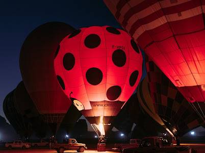 مهرجان سماء العلا يحقق الرقم القياسي لأكبر عرض ليلي للمناطيد المضيئة في العالم  