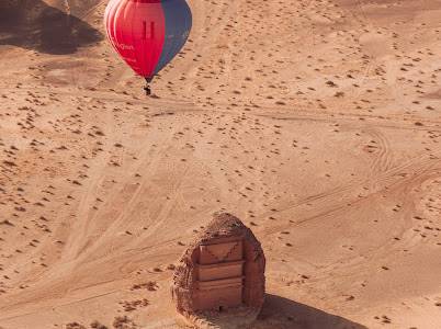 مهرجان سماء العلا يحقق الرقم القياسي لأكبر عرض ليلي للمناطيد المضيئة في العالم  