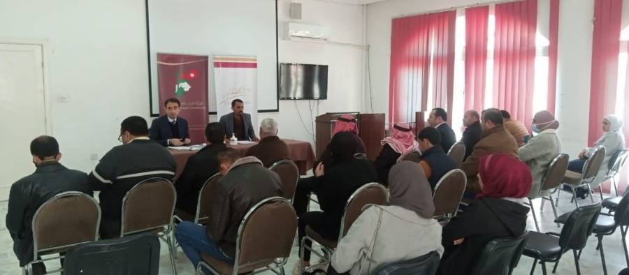 حوارية في مأدبا لتشجيع الشباب على المشاركة في الانتخابات  صور