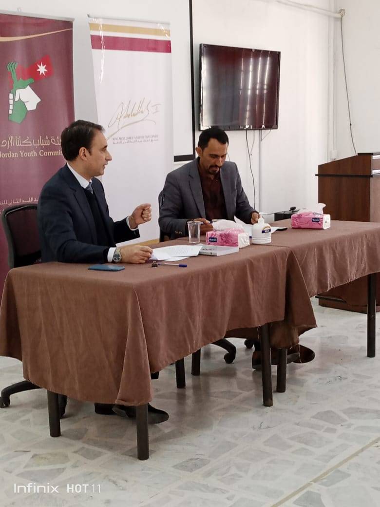 حوارية في مأدبا لتشجيع الشباب على المشاركة في الانتخابات - صور