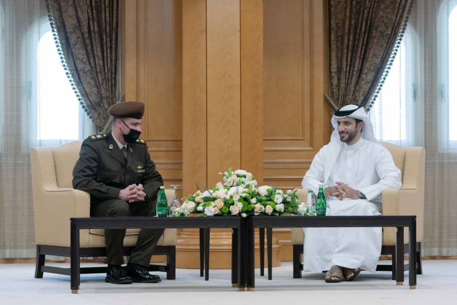 سلطان بن أحمد القاسمي يستقبل وفد كلية طب القوات المسلحة المصرية